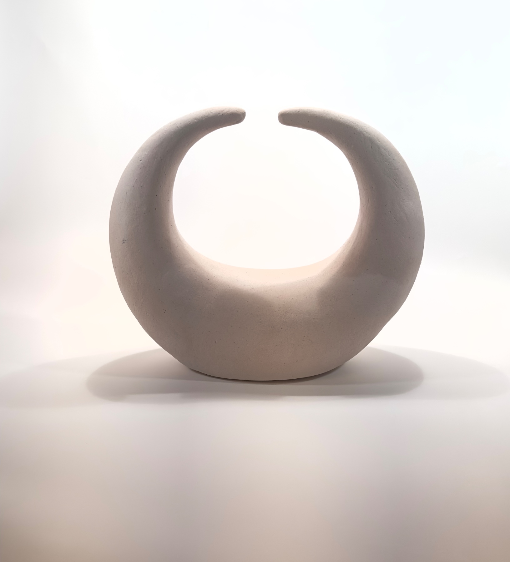 White crescent vessel